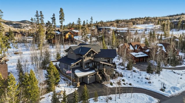 Home in Eagles Nest Golf Course Sub, Silverthorne, CO — photo 2 (MLS S1066050)