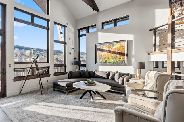 Home in Eagles Nest Golf Course Sub, Silverthorne, CO — photo 5 (MLS S1066050)