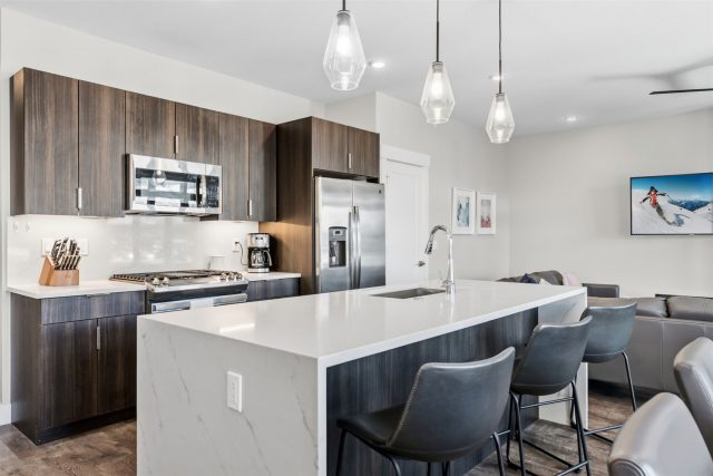 930 Blue River Parkway 534 photo 10