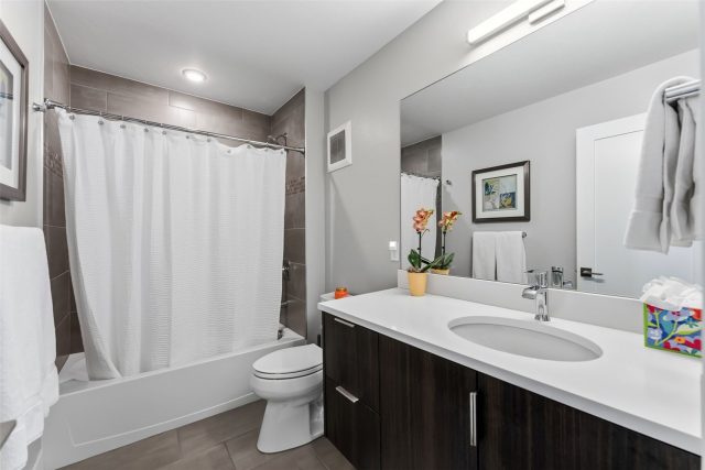 930 Blue River Parkway 534 photo 19