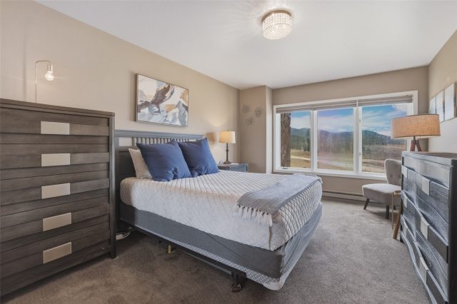 134 Ensign Drive A photo 32