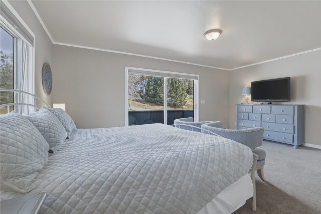 134 Ensign Drive A photo 38