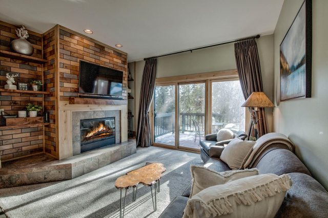 Duplex in Crystal Creek Townhomes, Breckenridge — photo 1 Duplex in Crystal Creek Townhomes, Breckenridge, CO — photo 1 (MLS S1066120)