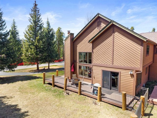 112 N Pine Street photo 30