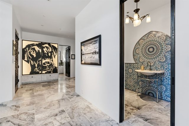 364 Gold King Way photo 25