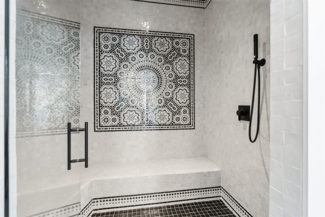 364 Gold King Way photo 35
