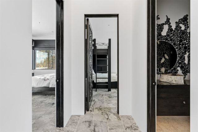 364 Gold King Way photo 45