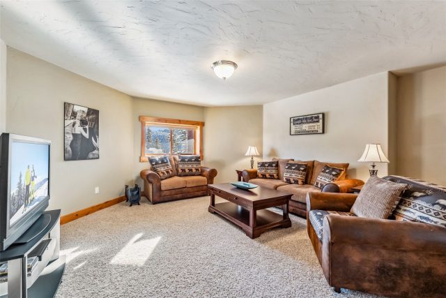 351 Kimmes Lane photo 26