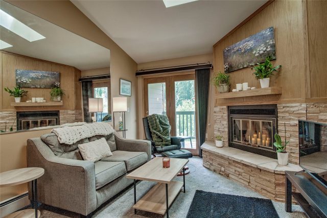 Condo in Woodbridge Inn Condo, Frisco — photo 3 Condo in Woodbridge Inn Condo, Frisco, CO — photo 3 (MLS S1066194)