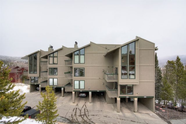 Condo in Snowbird, Silverthorne — photo 1 Condo in Snowbird, Silverthorne, CO — photo 1 (MLS S1066219)