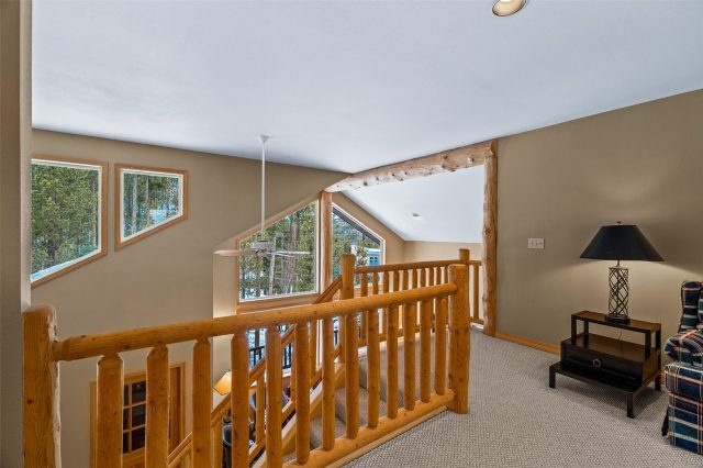 696 Moonstone Road photo 14