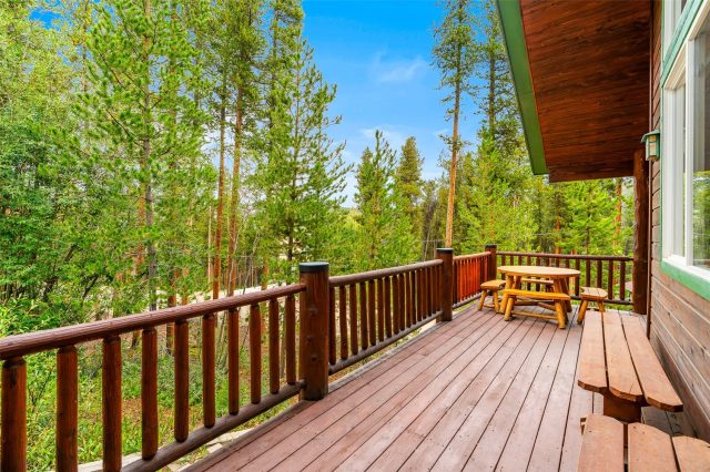 696 Moonstone Road photo 26