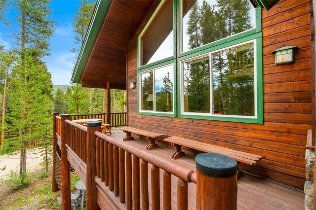 696 Moonstone Road photo 28