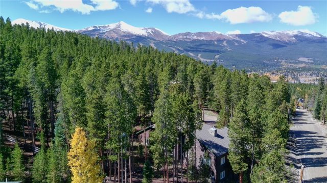 696 Moonstone Road photo 32