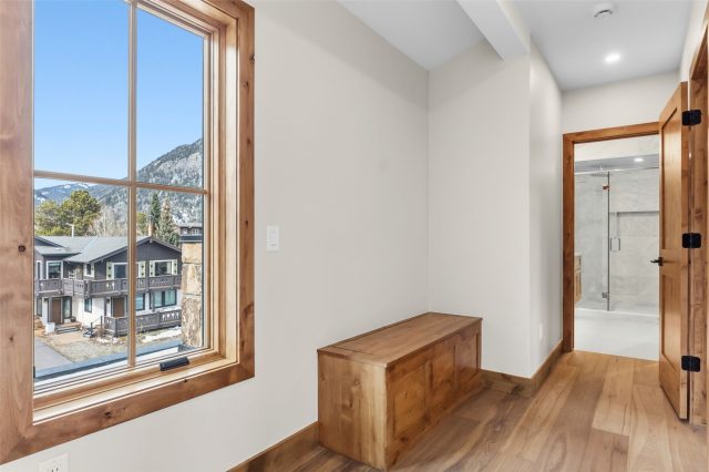 208 S 4th Avenue photo 26
