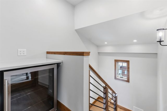 208 S 4th Avenue photo 29