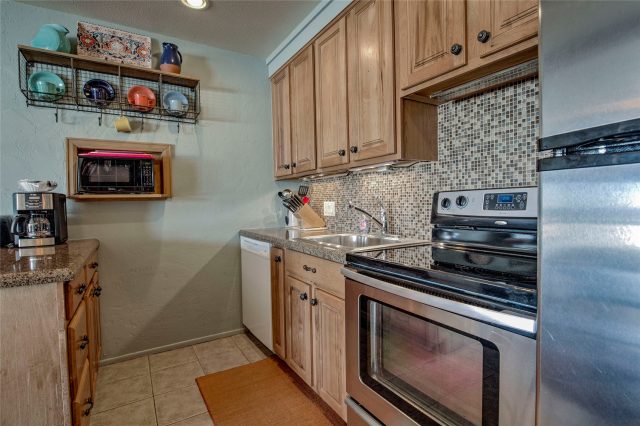 401 W La Bonte Street 206 photo 12