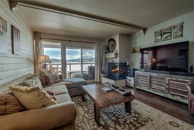 401 W La Bonte Street 206 photo 3