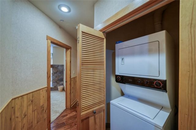 100 Dercum Square 8359 photo 22