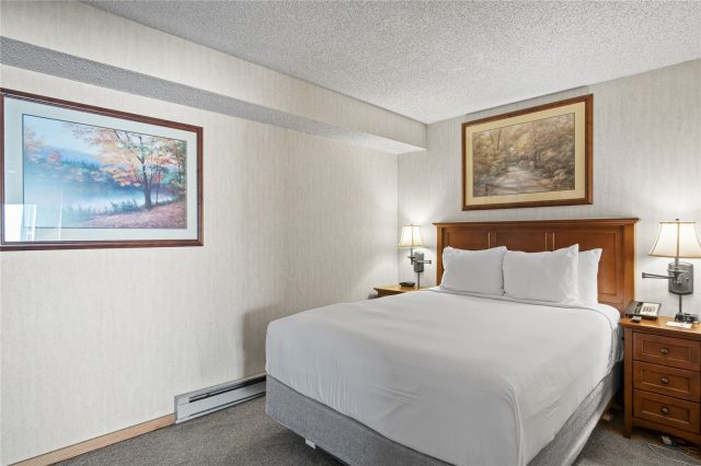640 Village Road 4501 photo 12