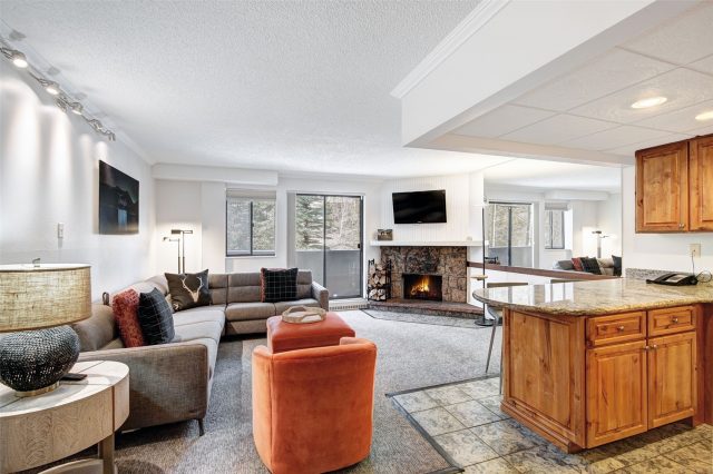 Condo in Beaver Run Condo, Breckenridge, CO — photo 1 (MLS S1066331)