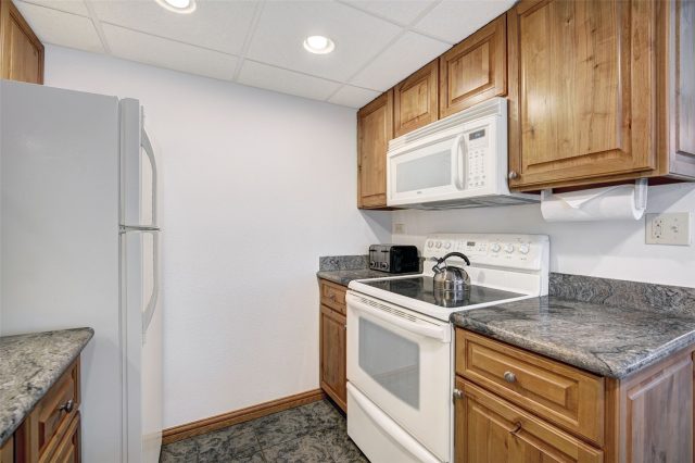 Condo in Beaver Run Condo, Breckenridge, CO — photo 5 (MLS S1066331)
