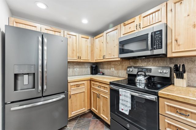 645 S Park Avenue 3-404 photo 10
