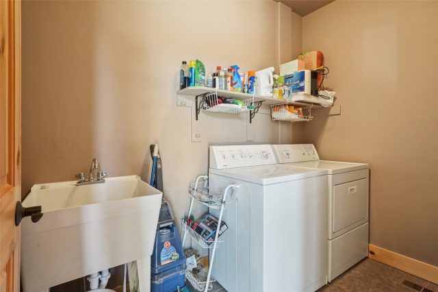 261 Kimmes Lane photo 24