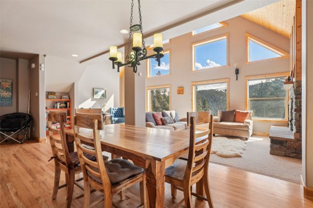 261 Kimmes Lane photo 4