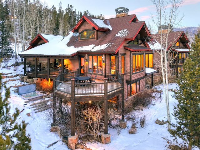 Home in Eagles Nest Golf Course Sub, Silverthorne, CO — photo 1 (MLS S1066388)