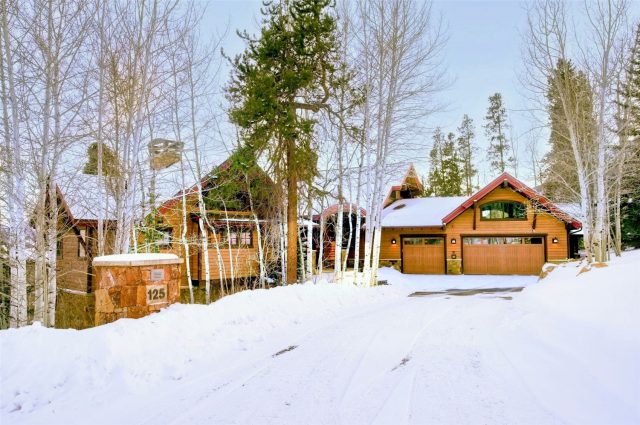 Home in Eagles Nest Golf Course Sub, Silverthorne, CO — photo 3 (MLS S1066388)