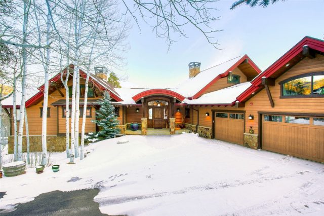 Home in Eagles Nest Golf Course Sub, Silverthorne, CO — photo 4 (MLS S1066388)