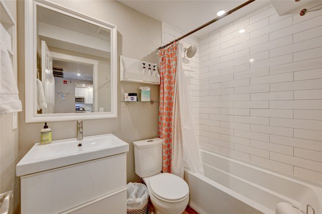110 S Park Avenue 124 photo 11