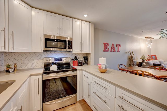 110 S Park Avenue 124 photo 8