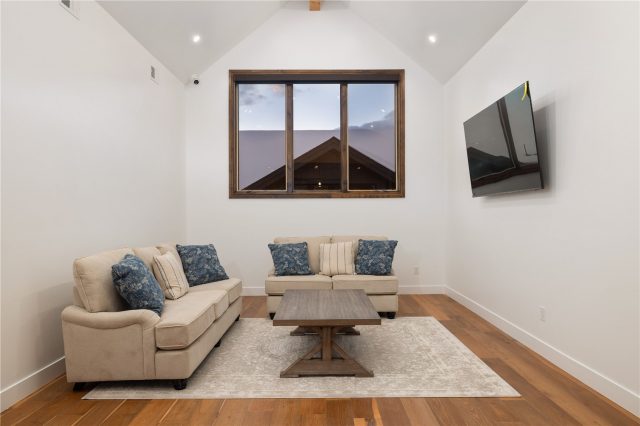 91 Masters Drive photo 16