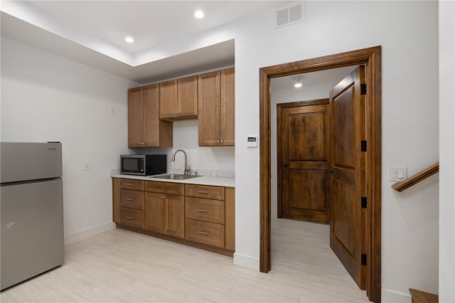 91 Masters Drive photo 20