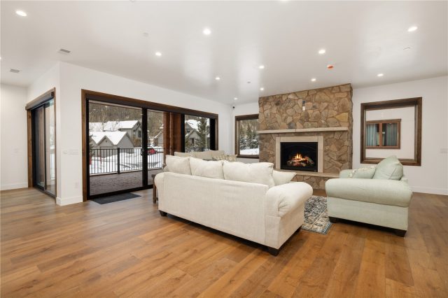 91 Masters Drive photo 9