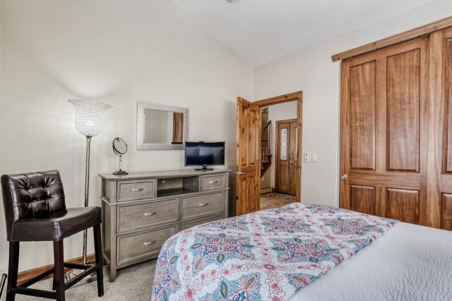 15 Chestnut Lane 15 photo 12