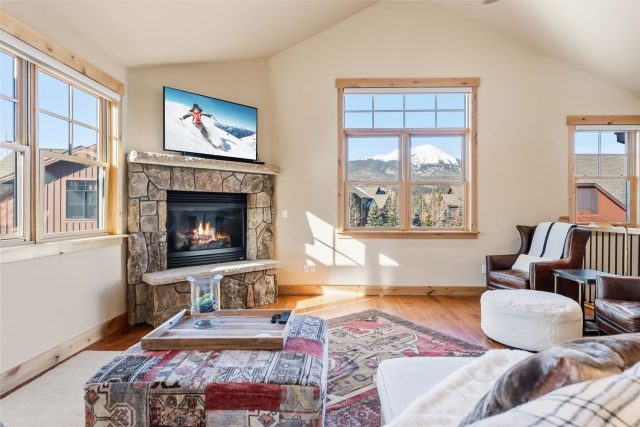 Duplex in Angler Mtn Ranch Lakeside Townhomes, Silverthorne — photo 4 Duplex in Angler Mtn Ranch Lakeside Townhomes, Silverthorne, CO — photo 4 (MLS S1067450)