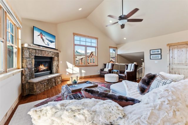 Duplex in Angler Mtn Ranch Lakeside Townhomes, Silverthorne — photo 5 Duplex in Angler Mtn Ranch Lakeside Townhomes, Silverthorne, CO — photo 5 (MLS S1067450)