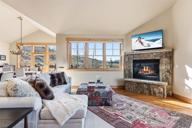 Duplex in Angler Mtn Ranch Lakeside Townhomes, Silverthorne, CO — photo 6 (MLS S1067450)
