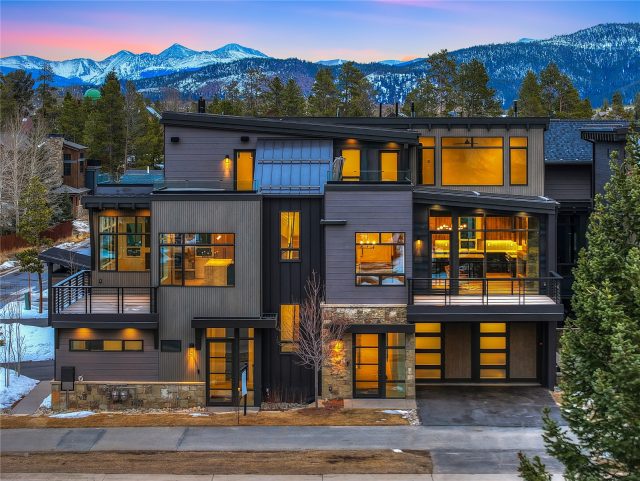 Duplex in Chalets On 2nd, Frisco, CO — photo 3 (MLS S1067495)