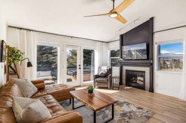 Home in Corinthian Hill Sub, Dillon, CO — photo 2 (MLS S1067505)