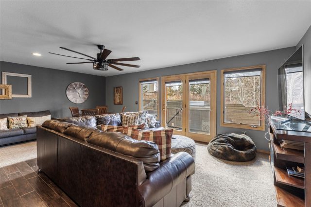 14 Larson Lane B photo 29