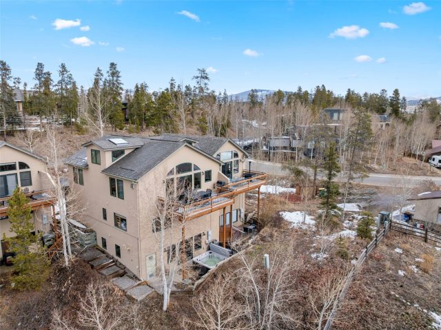 14 Larson Lane B photo 38