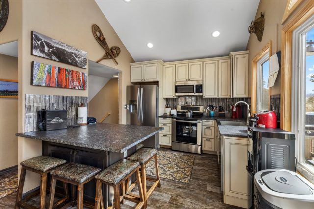 14 Larson Lane B photo 7