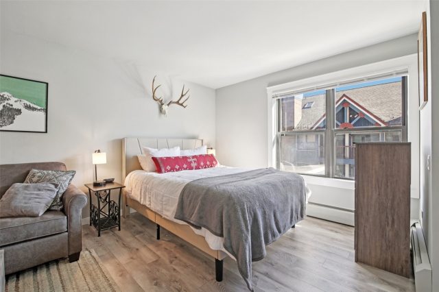 100 S Park Avenue W307 photo 11