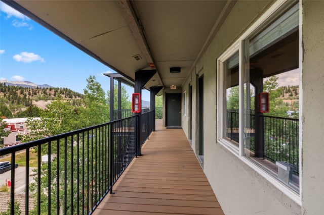 301 N French Street 303 photo 29