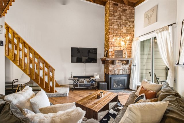 Condo in Treehouse Condo, Silverthorne, CO — photo 5 (MLS S1067560)