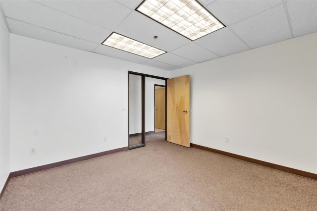 114 Village Place 101 photo 13